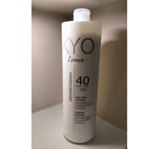 Image of Kyo Lumen - Emulsionante Ossidante 40 vol 12% 1000 ml